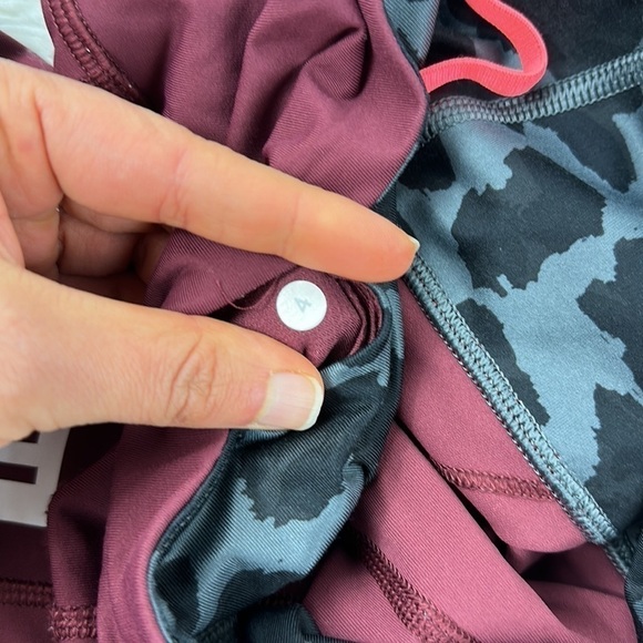 🔥$SALE$🔥 Lululemon Rebel Runner Crop Wine Berry - Picture 9 of 9